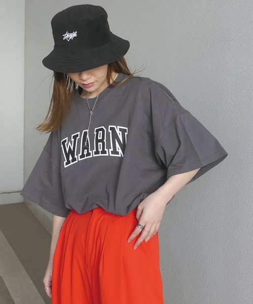 CORNERS（コーナーズ）の「WARNカレッジロゴビッグTシャツ（Tシャツ/カットソー・レディース・オフホワイト/オートミール/スミクロ・FREE）」の19枚目の写真