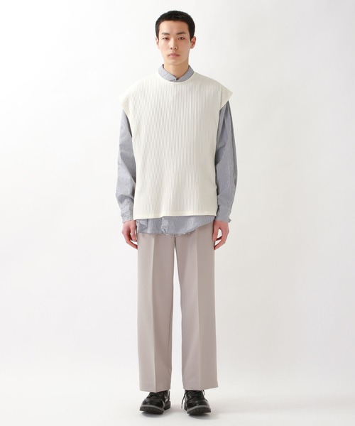 ALAND(エーランド)の「3.3Field Trip/PLEATSノースリーブ 2275824(ベスト・メンズ・アイボリー/ブラック・FREE)」の8枚目の写真