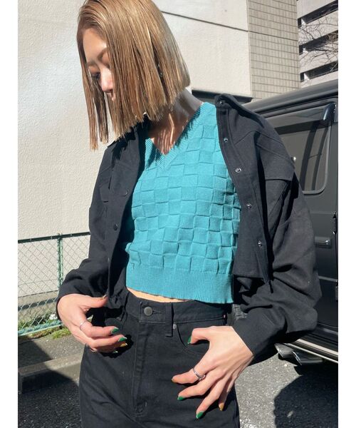 EMODA（エモダ）の「チェッカーニットタンクトップ（タンクトップ・レディース・ホワイト/ブラック/イエロー/ブルー・FREE）」の16枚目の写真