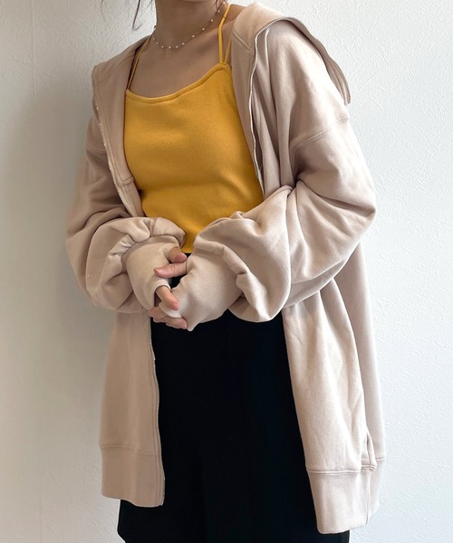 w closet（ダブルクローゼット）の「スウェット衿付きフィンガーホールプルオーバー（スウェット・レディース・オフホワイト/ライトグリーン/グレイッシュベージュ/サックスブルー系・FREE）」の6枚目の写真