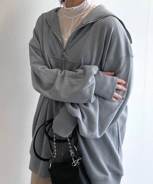 w closet（ダブルクローゼット）の「スウェット衿付きフィンガーホールプルオーバー（スウェット・レディース・オフホワイト/ライトグリーン/グレイッシュベージュ/サックスブルー系・FREE）」の17枚目の写真