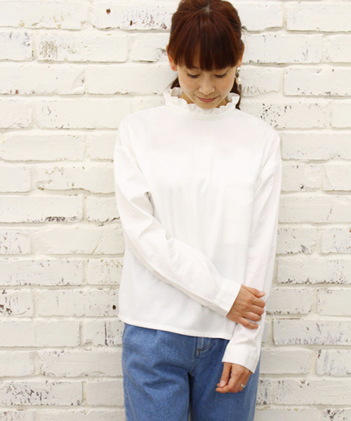 Kastane（カスタネ）の「【Kastane】ハイネック袖ボリュームプルオーバー（シャツ/ブラウス・レディース・ホワイト/ブラック/ストライプ・FREE）」の2枚目の写真