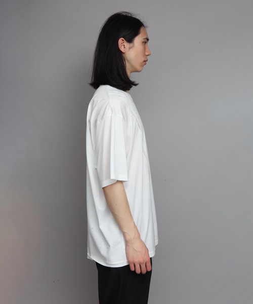 ato(アトウ)の「SLIT PULL-OVER T(Tシャツ/カットソー・メンズ・ホワイト/ライトブルー/ブラック・46/48)」の9枚目の写真