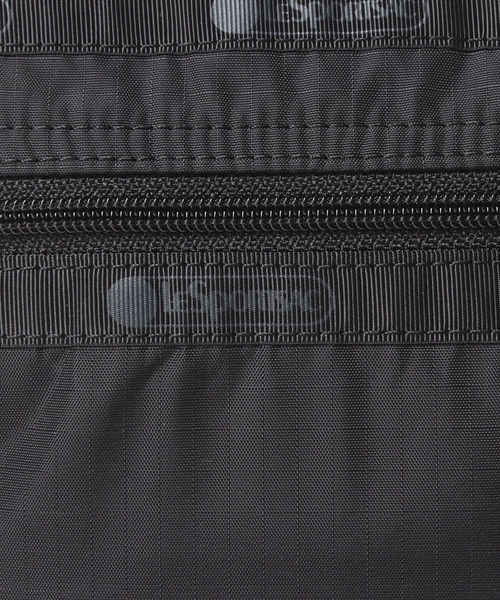 LeSportsac(レスポートサック)の「MINI CROSSBODY リサイクルドブラックJP(ショルダーバッグ・レディース・ブラック・FREE)」の9枚目の写真