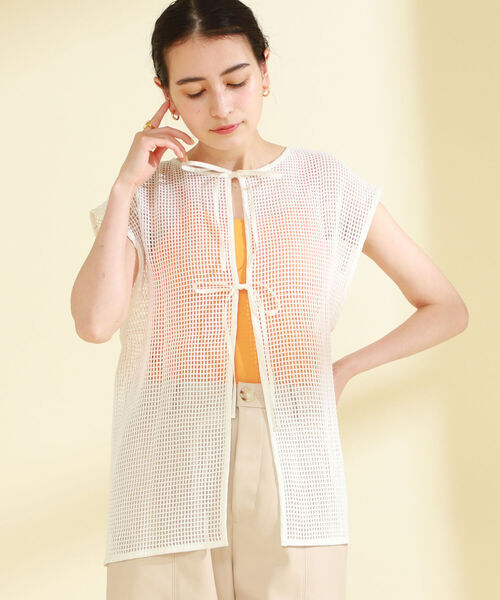 Ray BEAMS(レイビームス)の「Ray BEAMS / バック リボン メッシュ ベスト(ベスト・レディース・ホワイト/ブラック・ONE SIZE)」の7枚目の写真