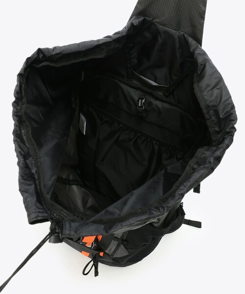 MOUNTAIN HARDWEAR(マウンテンハードウェアー)の「【Mountain Hardwear】マウンテンライト38(バックパック/リュック・メンズ・ブラック・FREE)」の3枚目の写真