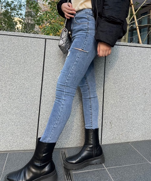 SPIGA(スピーガ)の「サイドスリットダメージスキニーパンツ(デニムパンツ・レディース・ブラック/ライトブルー・SMALL/MEDIUM)」の9枚目の写真