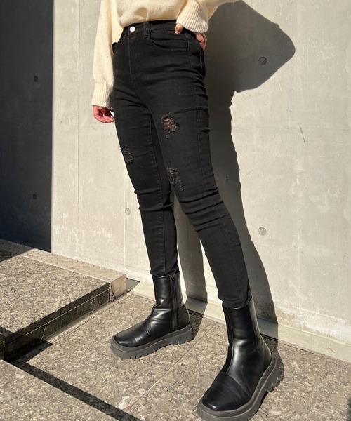 SPIGA(スピーガ)の「サイドスリットダメージスキニーパンツ(デニムパンツ・レディース・ブラック/ライトブルー・SMALL/MEDIUM)」の12枚目の写真
