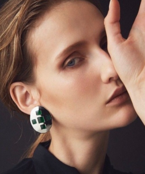 IRIS47(イリスフォーセブン)の「【IRIS 47】crest earring INO43 ※(イヤリング・レディース・ブラウン/グリーン・FREE)」の6枚目の写真