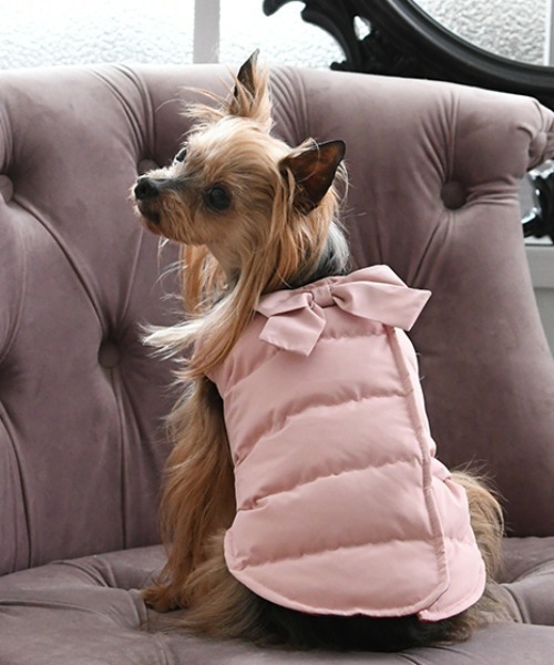 One Octave（ワンオクターヴ）の「One Octave/リボン付ダウンベスト（ペットウェア・レディース・ピンク/ブルー・2XS/XS/S/M/L/2L/2M）」の2枚目の写真