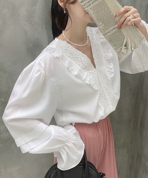 OLUPIC（オルピック）の「OLUPIC/【WEB限定】ボリュームスリーブレース切り替えフリルブラウス（シャツ/ブラウス・レディース・ホワイト/ブラック/ライトベージュ/ライトパープル・FREE）」の19枚目の写真