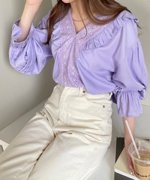 OLUPIC（オルピック）の「OLUPIC/【WEB限定】ボリュームスリーブレース切り替えフリルブラウス（シャツ/ブラウス・レディース・ホワイト/ブラック/ライトベージュ/ライトパープル・FREE）」の12枚目の写真