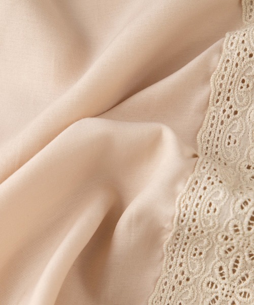 OLUPIC（オルピック）の「OLUPIC/【WEB限定】ボリュームスリーブレース切り替えフリルブラウス（シャツ/ブラウス・レディース・ホワイト/ブラック/ライトベージュ/ライトパープル・FREE）」の14枚目の写真