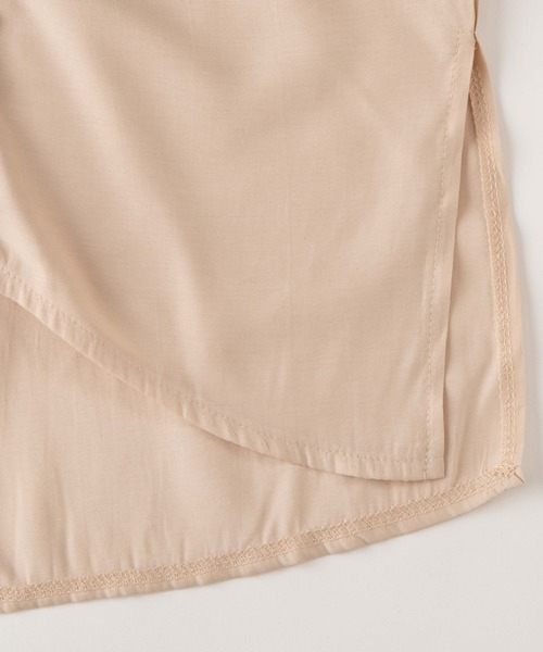 OLUPIC（オルピック）の「OLUPIC/【WEB限定】ボリュームスリーブレース切り替えフリルブラウス（シャツ/ブラウス・レディース・ホワイト/ブラック/ライトベージュ/ライトパープル・FREE）」の16枚目の写真