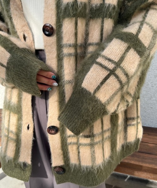 nemne store（ネンネストア）の「総柄起毛モヘアライクニットカーディガン（カーディガン/ボレロ・レディース・ネイビー/ピンク/ブラウン/グリーン・フリー）」の17枚目の写真