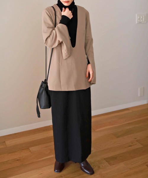 UNFIELD（アンフィールド）の「【UNFIELD】Uネックプルオーバー（シャツ/ブラウス・レディース・ベージュ/ブラック・FREE）」の3枚目の写真