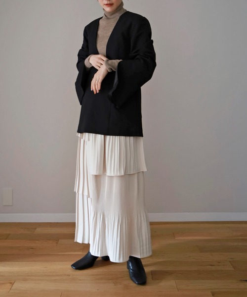 UNFIELD（アンフィールド）の「【UNFIELD】Uネックプルオーバー（シャツ/ブラウス・レディース・ベージュ/ブラック・FREE）」の15枚目の写真