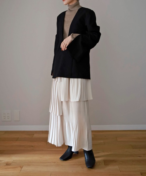 UNFIELD（アンフィールド）の「【UNFIELD】Uネックプルオーバー（シャツ/ブラウス・レディース・ベージュ/ブラック・FREE）」の18枚目の写真