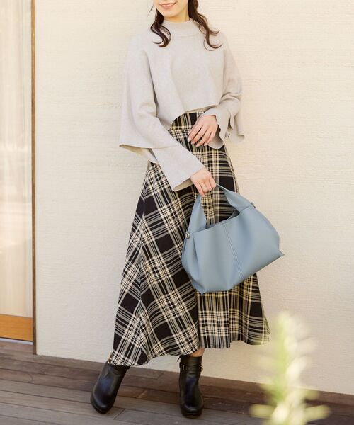 MAJESTIC LEGON（マジェスティックレゴン）の「バックレースアップフレアスカート（スカート・レディース・ブラック系その他/ホワイト系その他/ベージュ系その他2・MEDIUM）」の13枚目の写真