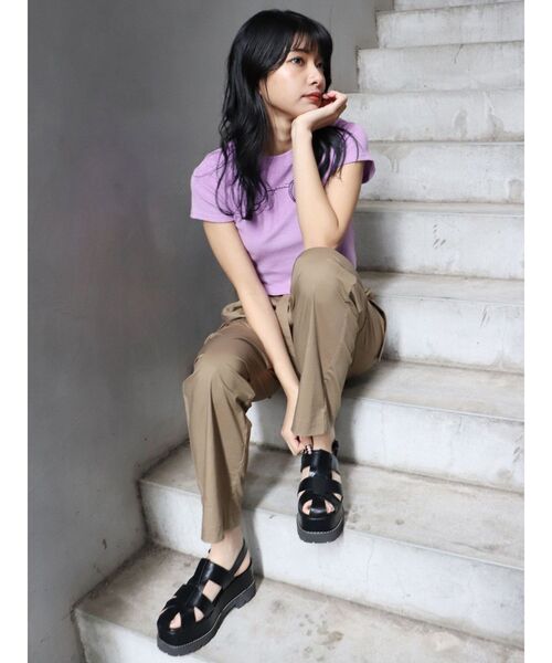 MURUA（ムルーア）の「パイルクロップドTシャツ（Tシャツ/カットソー・レディース・ブラック/パープル・FREE）」の6枚目の写真