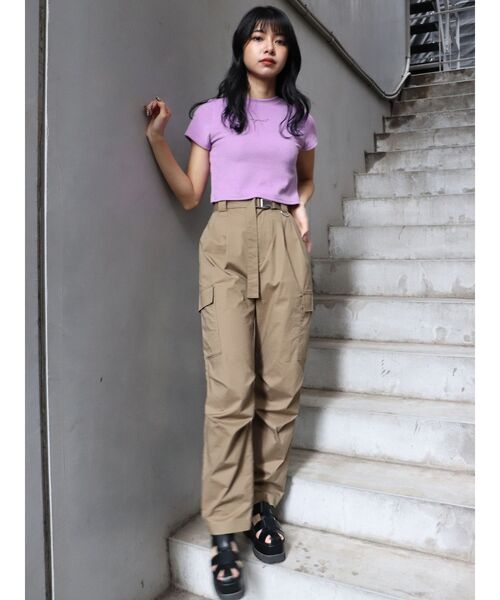 MURUA（ムルーア）の「パイルクロップドTシャツ（Tシャツ/カットソー・レディース・ブラック/パープル・FREE）」の8枚目の写真