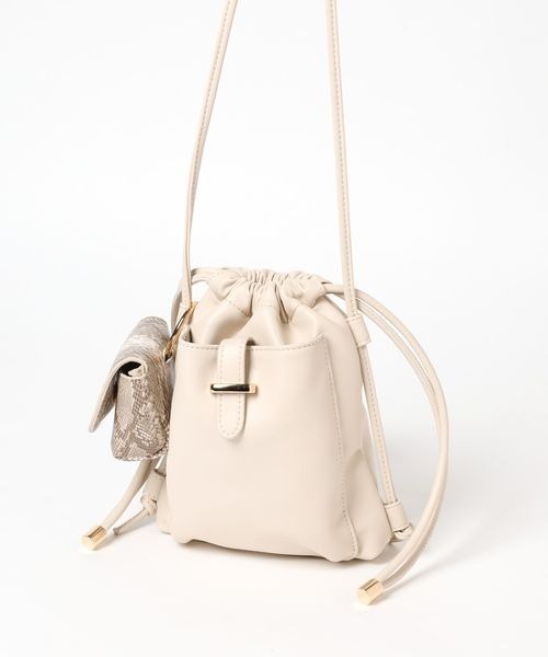 mysty woman（ミスティウーマン）の「スマホショルダーBAG 187221（ショルダーバッグ・レディース・ブラック/アイボリー・FREE）」の10枚目の写真