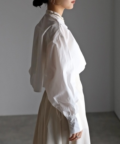 r.（アールドット）の「ブロード クロップド フレアブラウス（シャツ/ブラウス・レディース・ホワイト/グレー/ブラック/ライトブルー/アイボリー・FREE）」の6枚目の写真