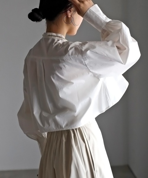 r.（アールドット）の「ブロード クロップド フレアブラウス（シャツ/ブラウス・レディース・ホワイト/グレー/ブラック/ライトブルー/アイボリー・FREE）」の7枚目の写真