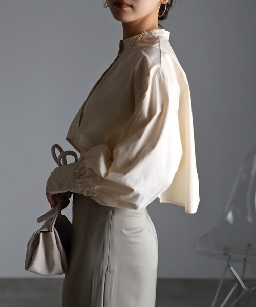 r.（アールドット）の「ブロード クロップド フレアブラウス（シャツ/ブラウス・レディース・ホワイト/グレー/ブラック/ライトブルー/アイボリー・FREE）」の12枚目の写真