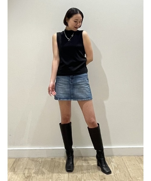 GAP(ギャップ)の「モダン モックネック タンクトップ(Tシャツ/カットソー・レディース・ブラック/ブルー/ホワイト/ホワイト×ブラック/オリーブ/ベージュ系その他・XS/S/M/L/XL/XXS)」の22枚目の写真