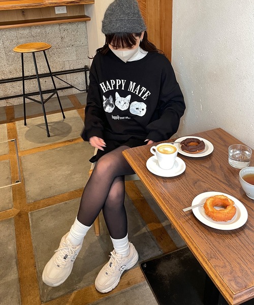 LE MORE(リモア)の「スウェットライクにゃんこプルオーバー(Tシャツ/カットソー・レディース・ブラック/アイボリー・FREE)」の5枚目の写真