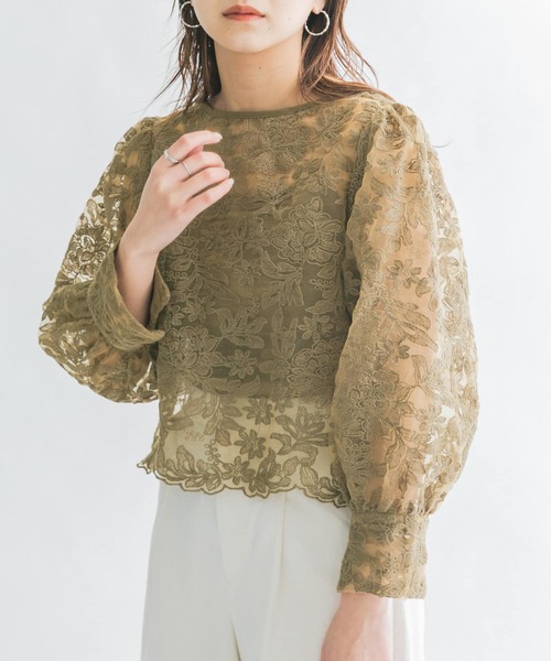 KBF（ケイビーエフ）の「オーガンジーフラワークロップドブラウス（シャツ/ブラウス・レディース・カーキ/ブラック/アイボリー・ONE）」の3枚目の写真