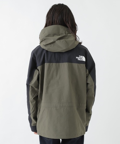 THE NORTH FACE(ザノースフェイス)の「THE NORTH FACE Mountain Light Jacket(ナイロンジャケット・メンズ・ブラック/カーキ・MEDIUM/LARGE)」の11枚目の写真