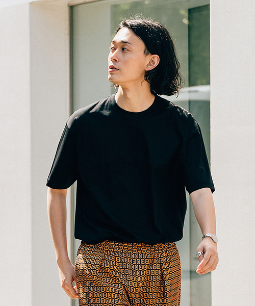 EDIFICE LA BOUCLE(エディフィスラブークル)の「【LA BOUCLE / ラブークル】アルビニスタ スムース クルーネック Tシャツ(Tシャツ/カットソー・メンズ・ブラウン系その他/アイボリー/ブラック/パープル/グリーン系その他・3/2/1)」の15枚目の写真