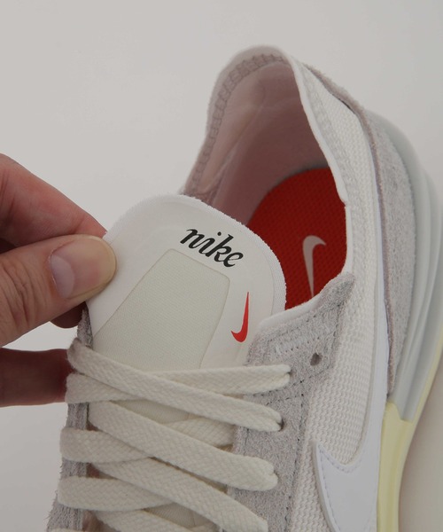 NIKE（ナイキ）の「NIKE/ナイキ ウィメンズ ワッフル ワン ビンテージ（スニーカー・レディース・ホワイト・23/25/24）」の12枚目の写真