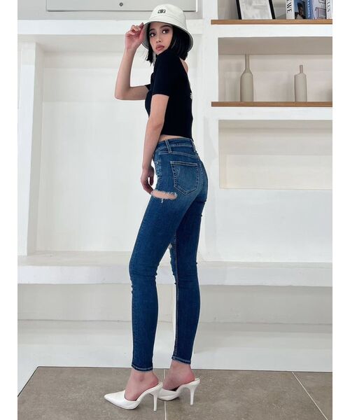 GYDA（ジェイダ）の「バックオープンSymmetryニットTOPS（ニット/セーター・レディース・オフホワイト/ブラック/その他1/オレンジ・FREE）」の8枚目の写真