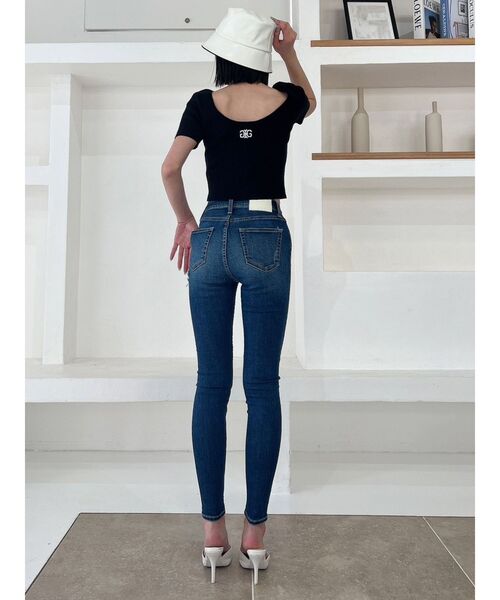 GYDA（ジェイダ）の「バックオープンSymmetryニットTOPS（ニット/セーター・レディース・オフホワイト/ブラック/その他1/オレンジ・FREE）」の9枚目の写真