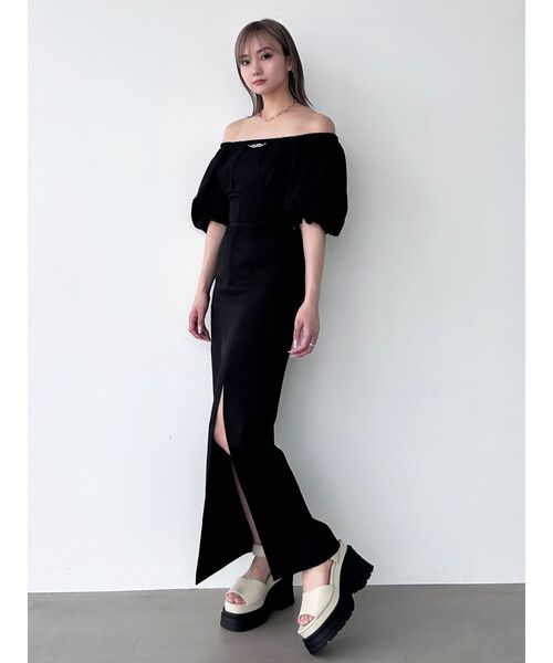 EMODA(エモダ)の「スーパーハイウエストスリットスカート(スカート・レディース・ブルー/ブラック/ベージュ・SMALL/MEDIUM)」の8枚目の写真