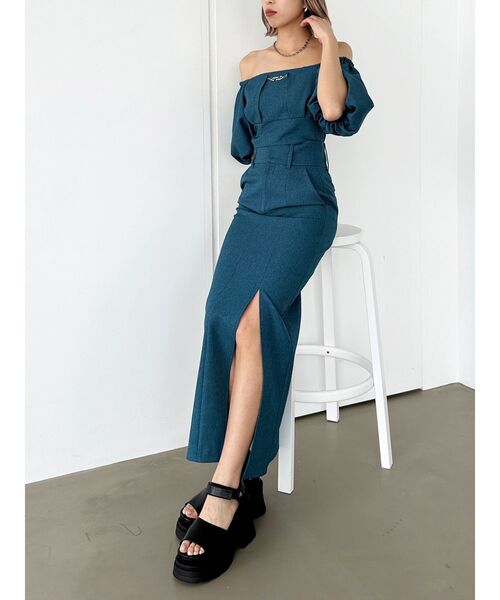 EMODA(エモダ)の「スーパーハイウエストスリットスカート(スカート・レディース・ブルー/ブラック/ベージュ・SMALL/MEDIUM)」の16枚目の写真