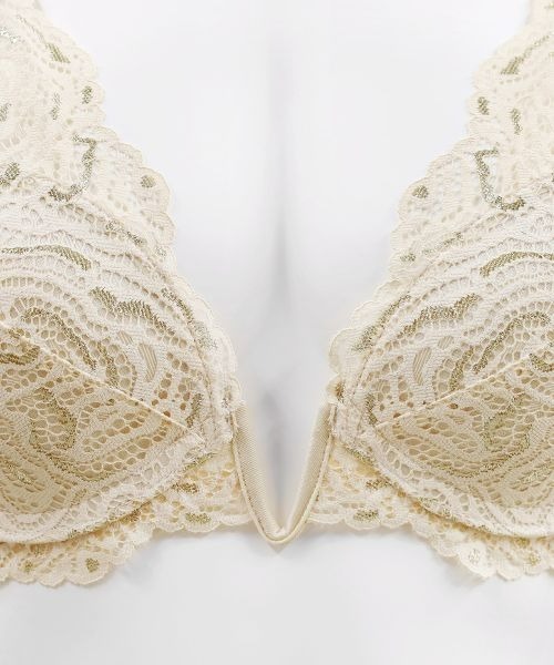 ANNEBRA(アンブラ)の「Vintage デコルテレースモールドカップブラジャー(ブラジャー・レディース・ベージュ/グレー・F70/B70/C70/E70/C80/E80/F75/D75/G75/G70/D80/D70/B75/C75/E75)」の9枚目の写真