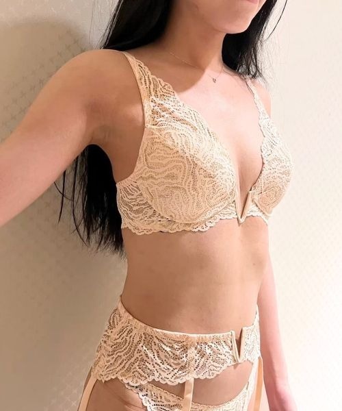 ANNEBRA(アンブラ)の「Vintage デコルテレースモールドカップブラジャー(ブラジャー・レディース・ベージュ/グレー・F70/B70/C70/E70/C80/E80/F75/D75/G75/G70/D80/D70/B75/C75/E75)」の20枚目の写真