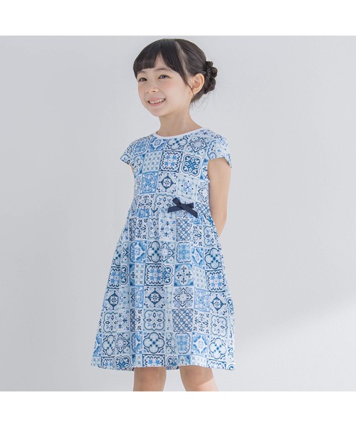 BeBe(ベベ)の「BeBe/【お揃い】タイル柄プリントワンピース(90~150cm)(ワンピース・キッズ・ブルー系その他・100/90/130/140/120/150/110)」の5枚目の写真