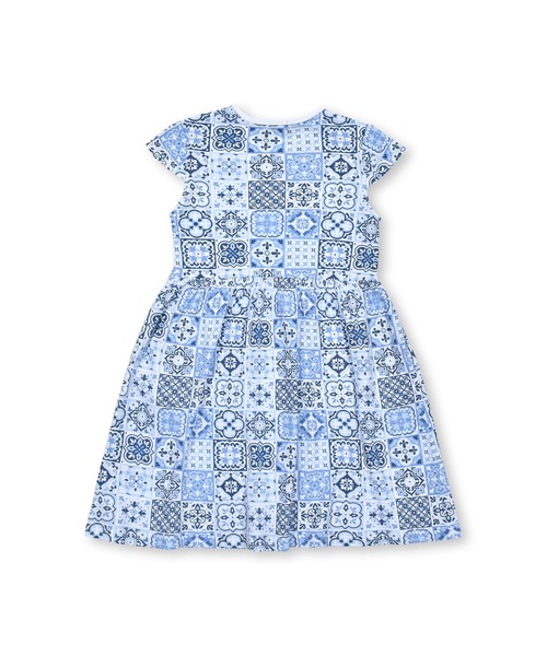 BeBe(ベベ)の「BeBe/【お揃い】タイル柄プリントワンピース(90~150cm)(ワンピース・キッズ・ブルー系その他・100/90/130/140/120/150/110)」の4枚目の写真
