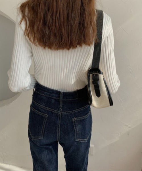 sorule（ソルレ）の「シアーレイヤード風リブニットプルオーバー（Tシャツ/カットソー・レディース・ブルー/ホワイト/ブラック/アイボリー/パープル・FREE）」の22枚目の写真