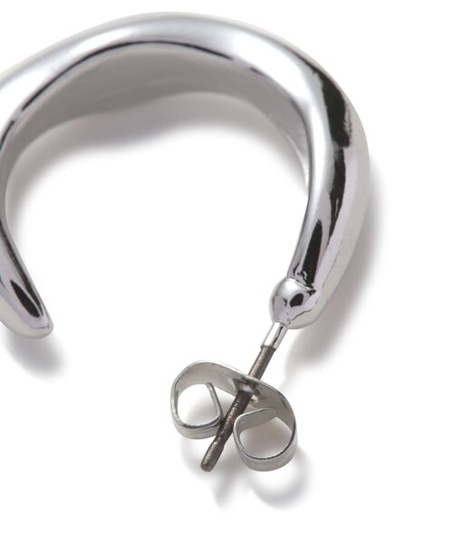 FREE'S MART（フリーズマート）の「◆ねじりピアス（ピアス（両耳用）・レディース・シルバー・ﾌﾘ-）」の6枚目の写真