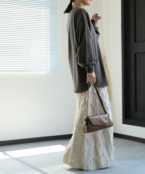 ap retro（アプレトロ）の「【ap retro basic】クルーネックTシャツ / ロンT / 長袖T（Tシャツ/カットソー・レディース・オフホワイト/チャコールグレー/ライトグレー/ブラック・FREE）」の18枚目の写真