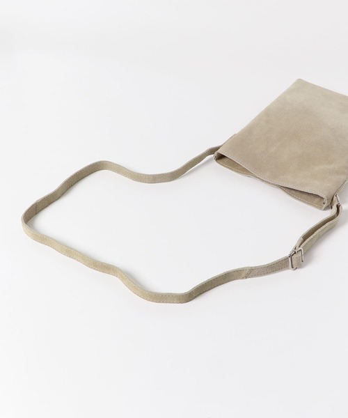 URBAN RESEARCH DOORS（アーバンリサーチドアーズ）の「スエードショルダー（ショルダーバッグ・メンズ・ブラック/ベージュ/カーキ・-）」の16枚目の写真