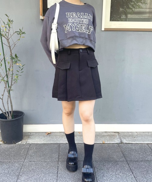 SPIGA(スピーガ)の「フェイクポケットフロントプリーツミニスカート(スカート・レディース・ブラック/グレー/キャメル・MEDIUM/SMALL)」の6枚目の写真