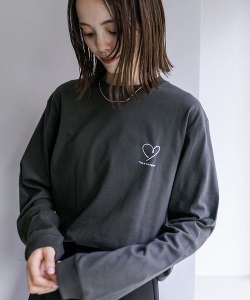mystic（ミスティック）の「30th Anniversary ロングTシャツ（Tシャツ/カットソー・レディース・オフホワイト/チャコールグレー・FREE）」の2枚目の写真