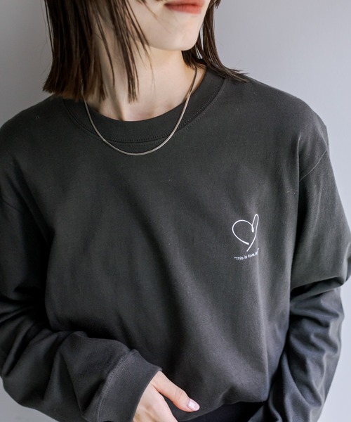mystic(ミスティック)の「30th Anniversary ロングTシャツ(Tシャツ/カットソー・レディース・オフホワイト/チャコールグレー・FREE)」の3枚目の写真